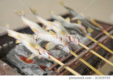 Grilled sweetfish with charcoal Grilled sweetfish with charcoal 81939795