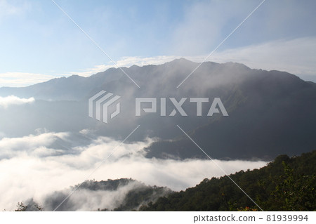 山,雲海,雲舞 山,雲海,雲舞 81939994