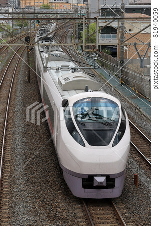 Express train hitachi 81940059