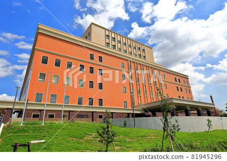 Cityscape of Kohoku, Adachi-ku, Tokyo Adachi Medical Center, Tokyo Women's Medical University 81945296