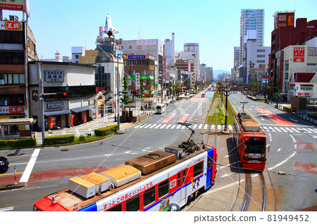 豐橋市,有軌電車行駛的風景 豐橋市,有軌電車行駛的風景 81949452