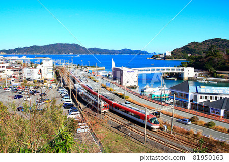 從山上俯瞰鳥羽市的風景 從山上俯瞰鳥羽市的風景 81950163
