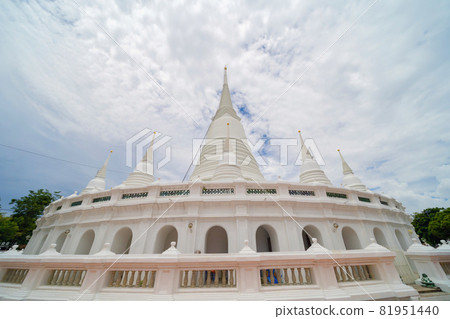 White pagoda or stupa of Wat Prayun Wongsawat Worawihan buddhist Temple, Bangkok City, Thailand. Thai architecture. Tourist attraction landmark. 81951440