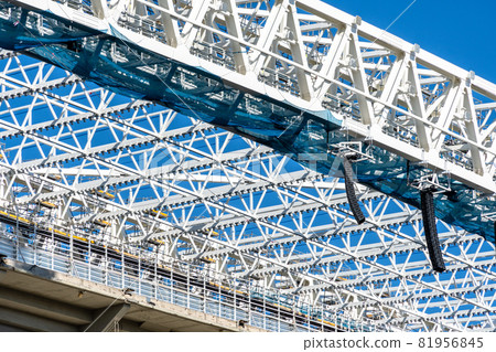 Structural detail in steel with joints between metal profiles 81956845