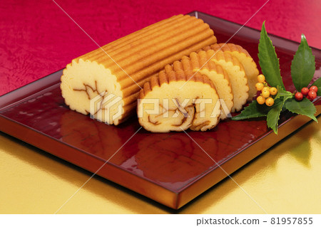 Red and golden background roll 81957855