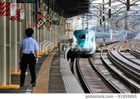 "Zero fatal accidents from opening" Station staff who protect the safest Shinkansen in the world "Zero fatal accidents from opening" Station staff who protect the safest Shinkansen in the world 81959893
