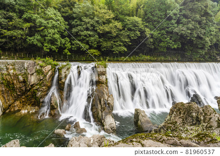 Nagashino Dam (Shinshiro version of Niagara Falls) 81960537