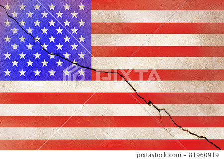 USA flag painted on cracked wall after earthquake disaster - flat texture USA flag painted on cracked wall after earthquake disaster - flat texture 81960919