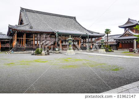 長濱市大通寺“長濱禦房”本堂 長濱市大通寺“長濱禦房”本堂 81962147