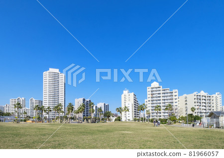 A park and condominium town with a resort feel, Urayasu City, Chiba Prefecture A park and condominium town with a resort feel, Urayasu City, Chiba Prefecture 81966057