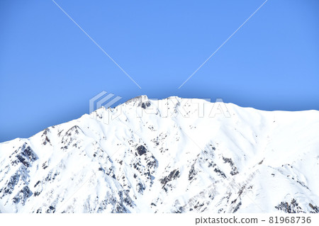 View of Karamatsudake and Ushikubi from Hakuba Goryu Ski Resort (Hakuba Village, Nagano Prefecture) [2021.3] 81968736