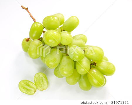 Shine Muscat grapes grapes 81971551