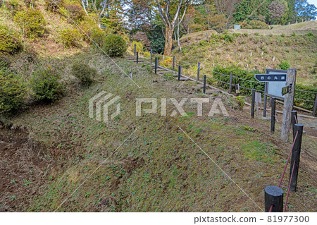 史蹟山中城遺址土橋 史蹟山中城遺址土橋 81977300