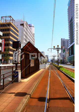 電車設施遍布市中心的豐橋市風光 81978343