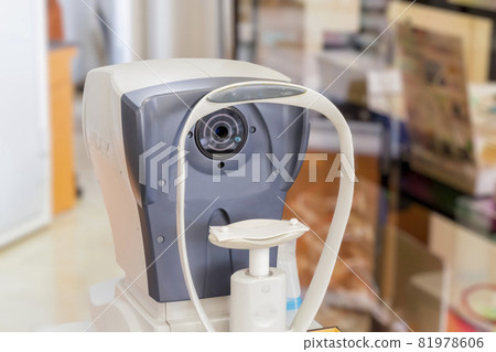 視力測量 81978606