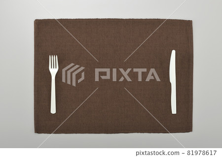 Plastic cutlery and place mats Plastic cutlery and place mats 81978617