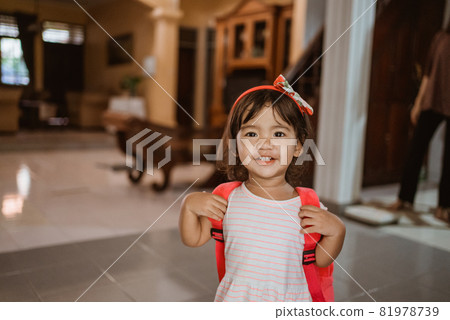 cute asian preschoolers toddler happy carrying backpack 81978739