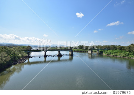 Koyagi Bridge being dismantled Mizusawa, Oshu City Koyagi Bridge being dismantled Mizusawa, Oshu City 81979675
