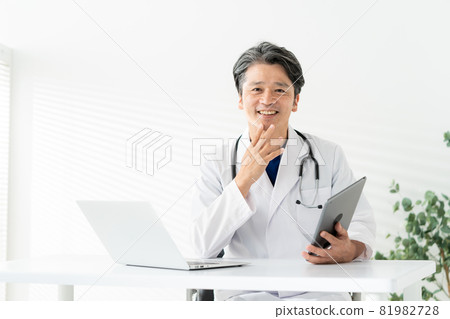 Doctor middle man white coat scrub medical examination Doctor middle man white coat scrub medical examination 81982728