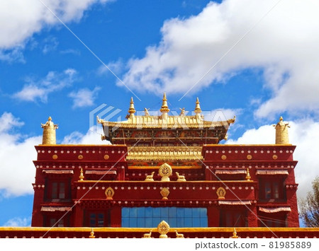 中國四川山區理塘藏寺 中國四川山區理塘藏寺 81985889