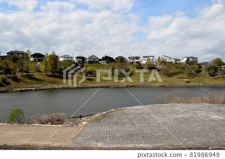 5-chome, Keyakidai, Sanda City From the hotel side, Hiratani Pond facing the walking path along the Hiratani River 5-chome, Keyakidai, Sanda City From the hotel side, Hiratani Pond facing the walking path along the Hiratani River 81986949