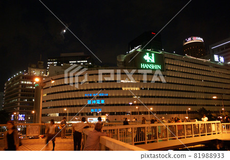 Osaka Umeda cityscape night view Osaka Umeda cityscape night view 81988933