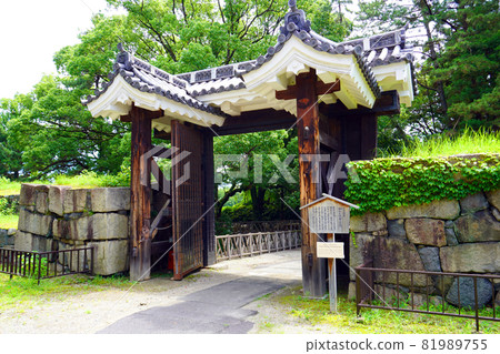 名古屋城周邊 舊二之丸東二之門 81989755