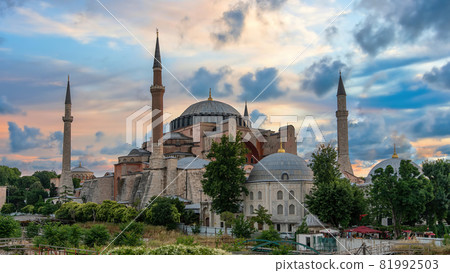 Tourists around Hagia Sophia mosque and Sultanahmet square. Tourists around Hagia Sophia mosque and Sultanahmet square. 81992503