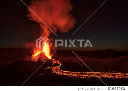 Fagradalsfjall volcanic eruption in the night, Iceland Fagradalsfjall volcanic eruption in the night, Iceland 81995980