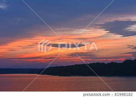 summer sunset sky 81998182