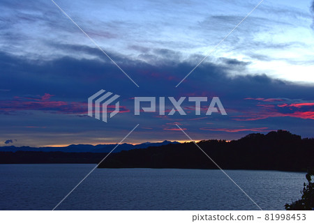 summer sunset sky 81998453