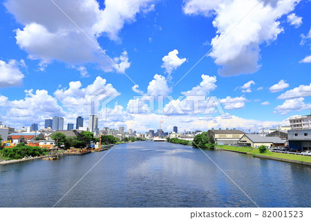 Scenery of Nakagawa Canal seen from Nagara Bridge, Nakagawa-ku, Nagoya Scenery of Nakagawa Canal seen from Nagara Bridge, Nakagawa-ku, Nagoya 82001523