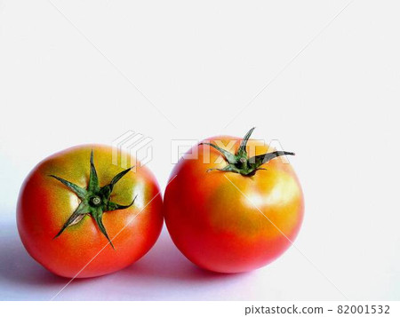 兩個西紅柿和西紅柿 82001532
