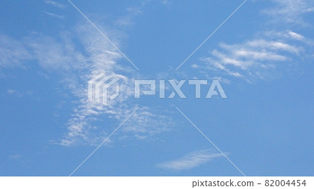 The sky looking up leisurely is blue The sky looking up leisurely is blue 82004454