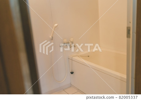 Bathroom 82005337