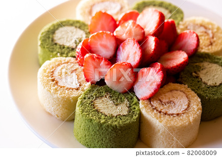 兩種蛋糕捲和草莓（珠洲茜） 82008009