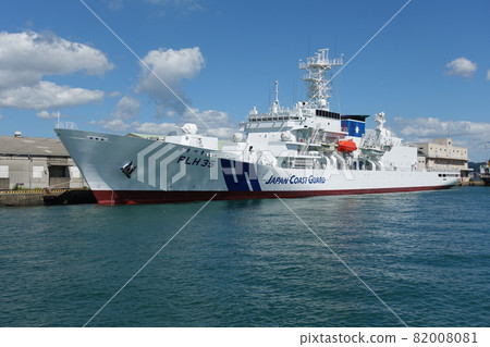 晴好天氣下，日本海岸警衛隊靈明級配備直升機的巡邏艇PLH35 Asazuki 90912 82008081