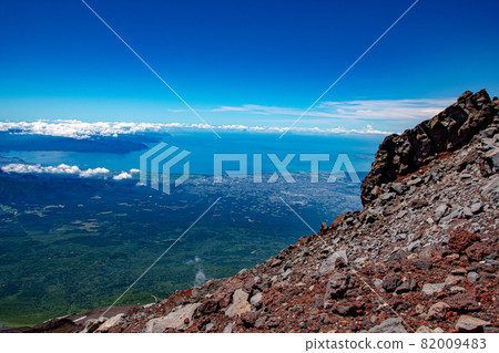 雲彩和海藍天和海 雲彩和海藍天和海 82009483