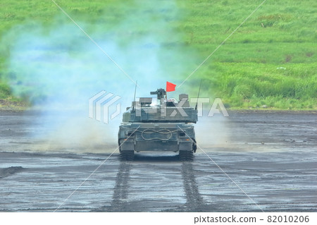 Self-Defense Forces live ammunition exercise (Fuji Firepower Exercise, Shizuoka Prefecture) Self-Defense Forces live ammunition exercise (Fuji Firepower Exercise, Shizuoka Prefecture) 82010206