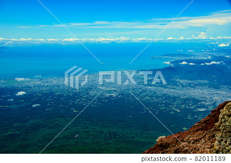 Blue sky from Mt. Fuji and the cityscape of Shizuoka 82011189