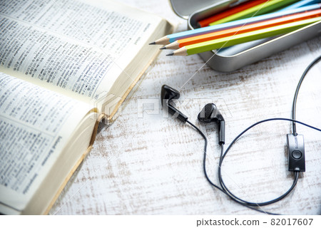 Music image Music image 82017607