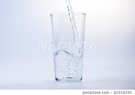water water 82018295
