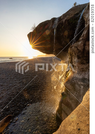 Unique Rock Formation at Sandcut Beach on the West Coast 82019358