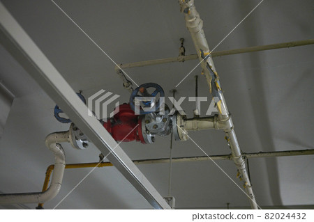 地下停車管道 82024432