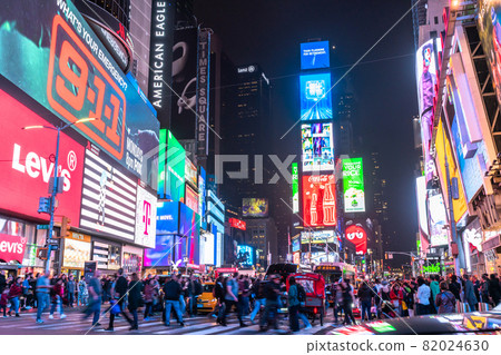 “紐約”時代廣場，世界中心 82024630