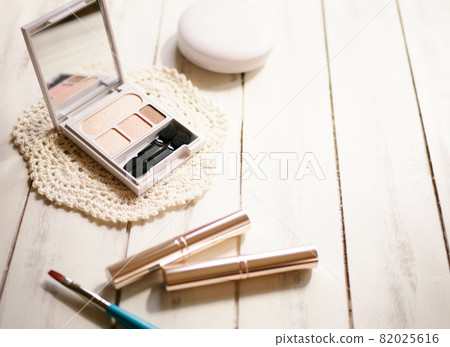 Pink cosmetics [Spring] 82025616