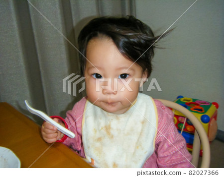 baby, infant, baby food 82027366