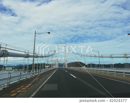 Drive on Onaruto Bridge Drive on Onaruto Bridge 82028377