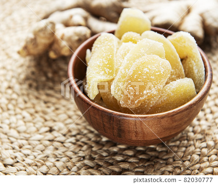 Sweet and spicy candied ginger 82030777