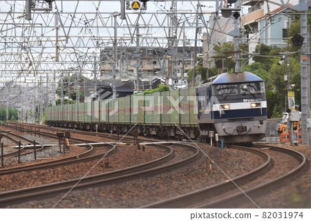 鐵路貨運主動脈東海道本線宿川曲線早晨 鐵路貨運主動脈東海道本線宿川曲線早晨 82031974